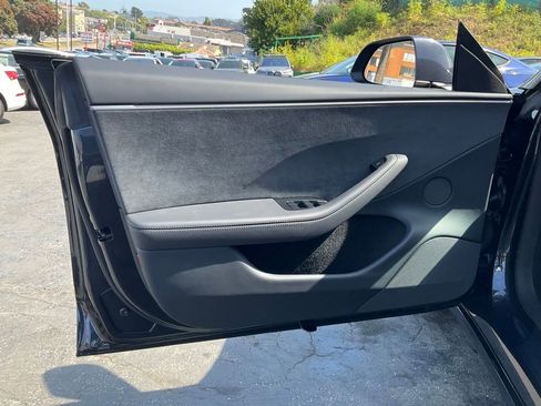 Used 2026 Tesla Model 3 AWD/4WD image 26