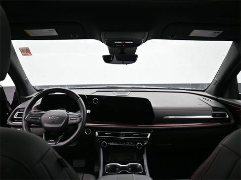 Used 2024 Chevrolet Traverse RS w/ LPO, Floor Liner Package image 28