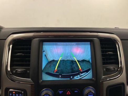 Used 2018 RAM 1500 Laramie AWD/4WD image 14