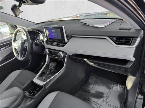 Certified 2025 Toyota RAV4 XLE image 21