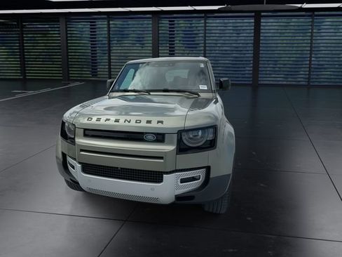 Used 2024 Land Rover Defender 110 S AWD/4WD image 3