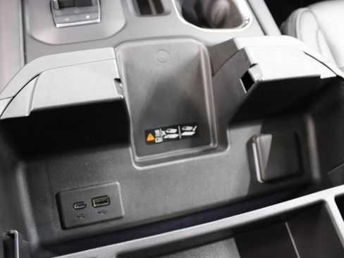 Used 2024 GMC Sierra 1500 Denali AWD/4WD image 74