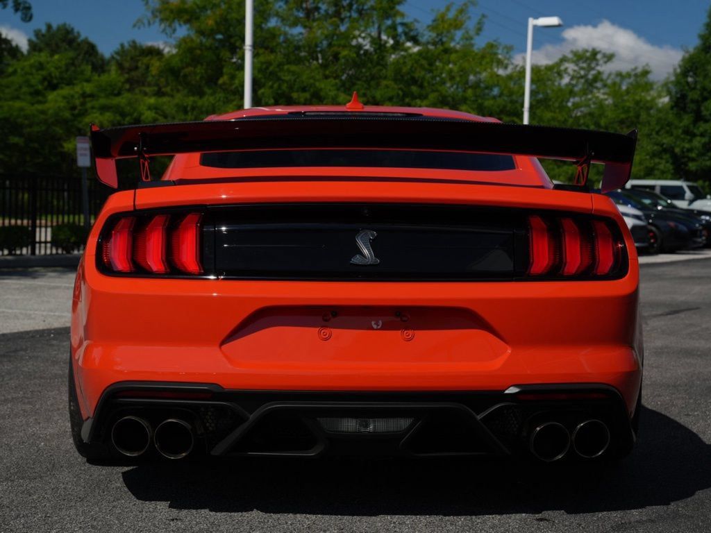 Used 2022 Ford Mustang Shelby GT500 w/ Carbon Fiber Track Pack RWD image 17