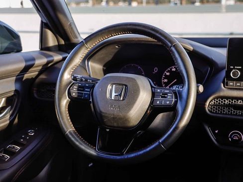 Used 2023 Honda HR-V Sport image 18