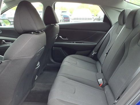 New 2026 Hyundai Elantra SE FWD image 8