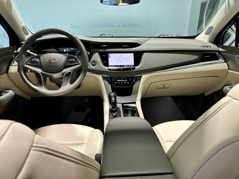Used 2021 Cadillac XT5 Premium Luxury AWD/4WD image 9