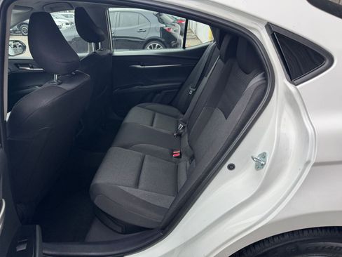Used 2025 Toyota Camry LE FWD image 12
