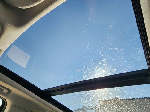 New 2025 Ford Expedition Active image 25