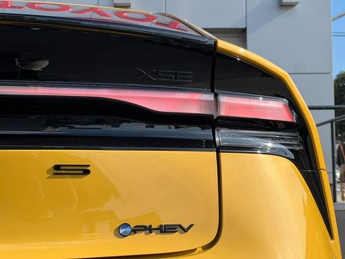 New 2026 Toyota Prius Plug-In Hybrid image 6