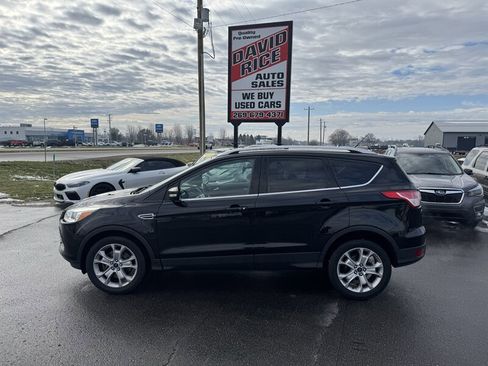 Used 2016 Ford Escape Titanium image 1
