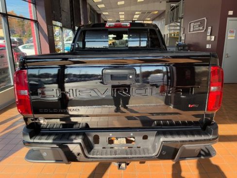 Used 2022 Chevrolet Colorado Z71 w/ Safety Package AWD/4WD image 11