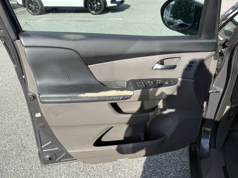 Used 2016 Honda Odyssey Touring image 14