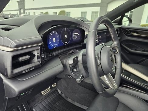Used 2024 Porsche Macan Turbo Electric image 21