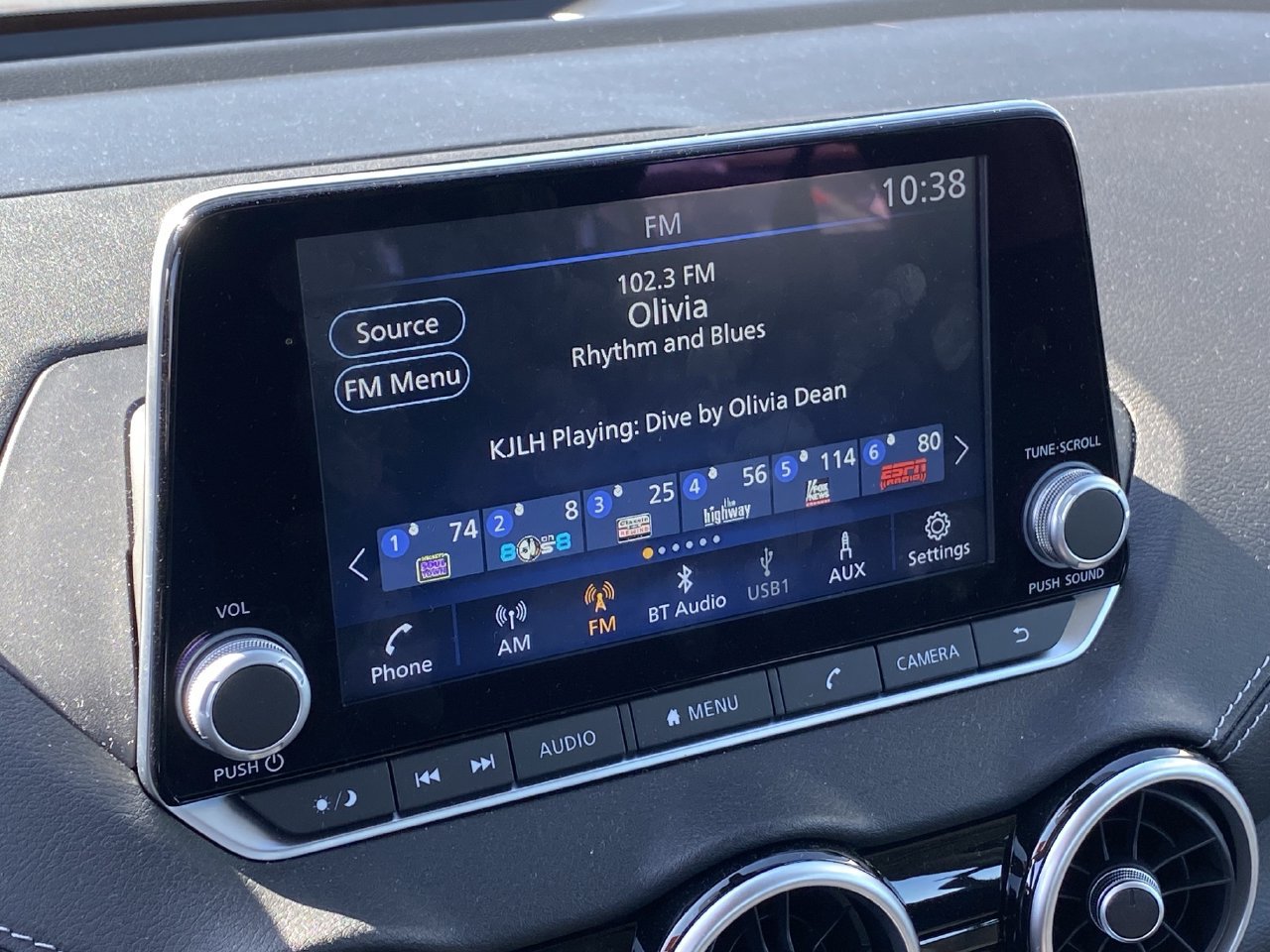 Certified 2024 Nissan Sentra SV FWD image 7