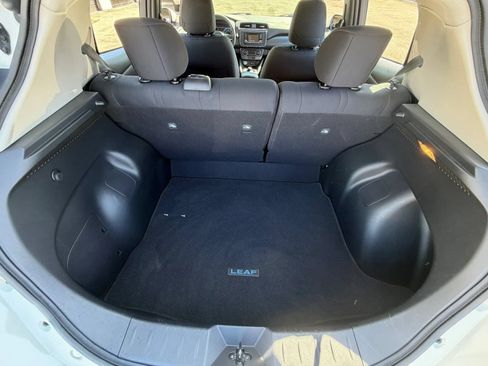 Used 2018 Nissan Leaf S w/ S Charge Package FWD image 29