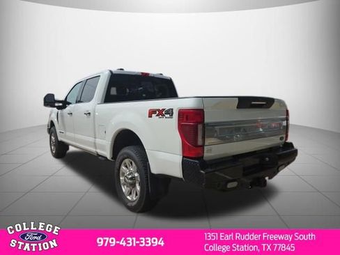 Used 2022 Ford F250 Platinum AWD/4WD image 4