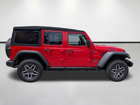 Used 2024 Jeep Wrangler Unlimited AWD/4WD image 3