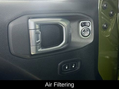 Used 2021 Jeep Wrangler Unlimited Islander image 18