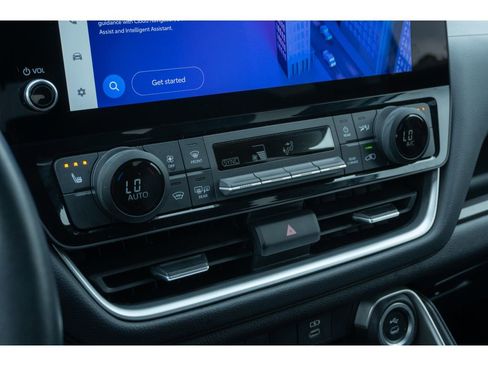 Used 2025 Toyota Grand Highlander FWD image 24