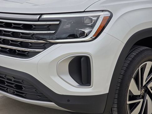 New 2026 Volkswagen Atlas SE FWD image 7