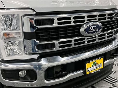 Used 2023 Ford F350 XLT image 34