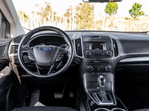Used 2018 Ford Edge SE AWD/4WD image 15