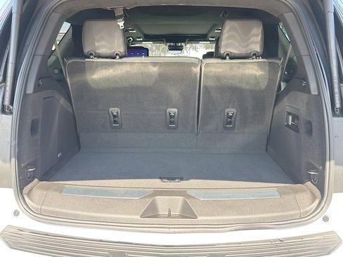 Used 2025 Cadillac Escalade Sport Platinum image 12