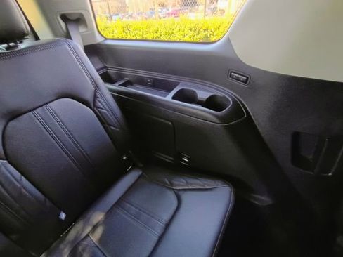 Used 2019 Ford Expedition Platinum image 69