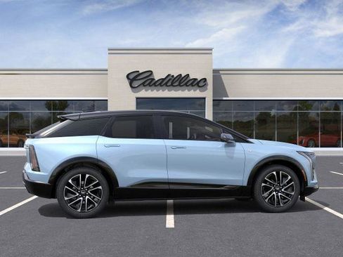 New 2026 Cadillac Optiq Sport 1 image 46