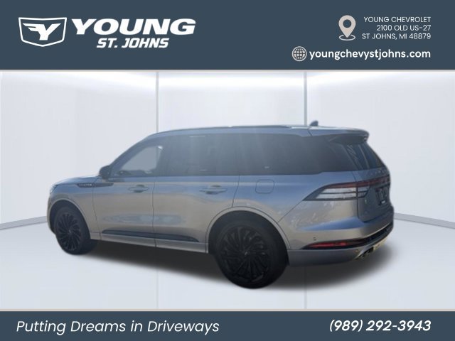 Used 2024 Lincoln Aviator Reserve w/ Jet Package AWD/4WD image 3