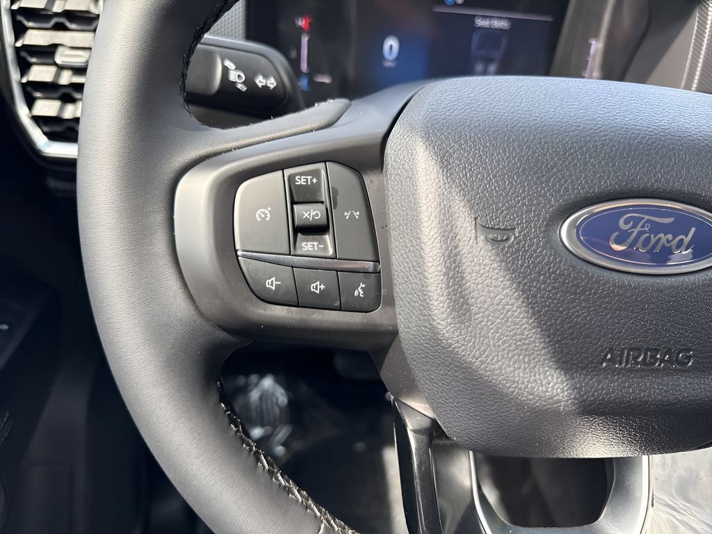 Used 2025 Ford Ranger XLT w/ Equipment Group 301A High AWD/4WD image 14