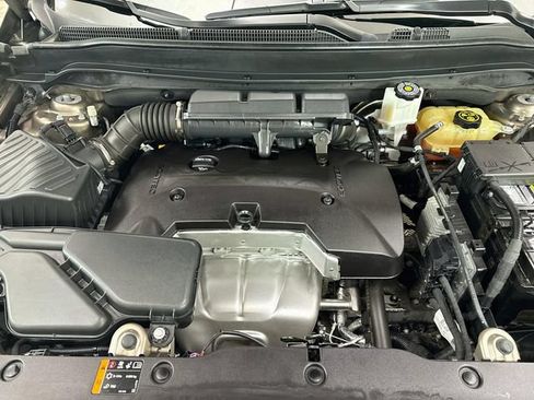 Used 2019 Buick Envision Essence FWD image 31