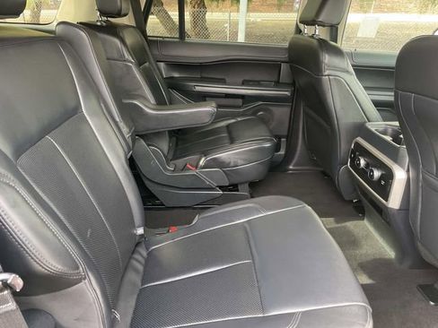 Certified 2024 Ford Expedition XLT image 35