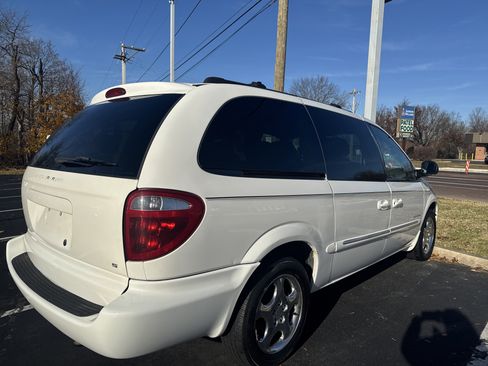 Used 2001 Dodge Grand Caravan ES image 6