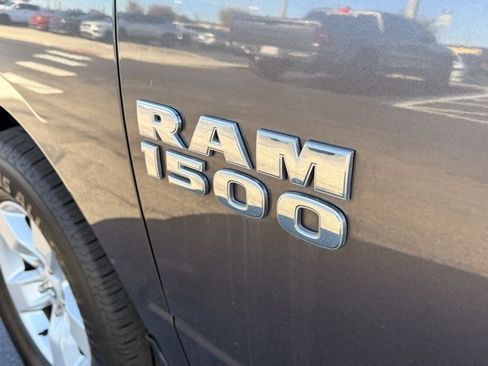 Used 2017 RAM 1500 Express image 12