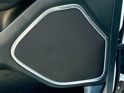 Used 2021 RAM 1500 Laramie image 19