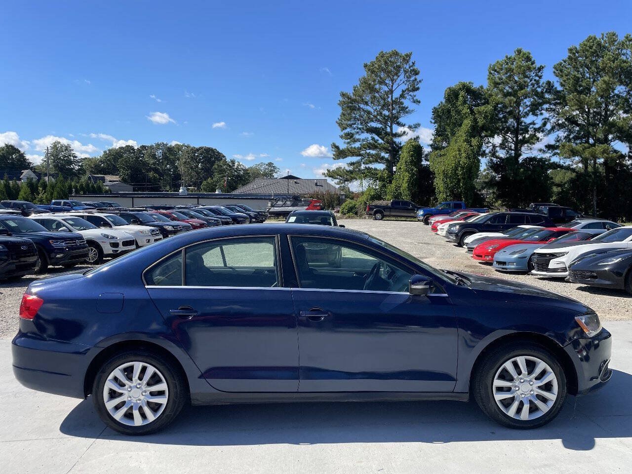 Used 2013 Volkswagen Jetta SE FWD image 9