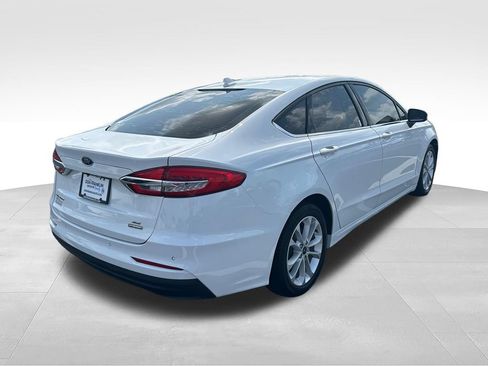 Used 2020 Ford Fusion SE FWD image 5