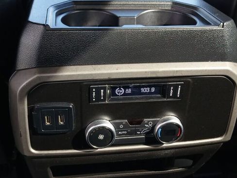 Used 2019 Ford Expedition XLT w/ Equipment Group 201A image 29