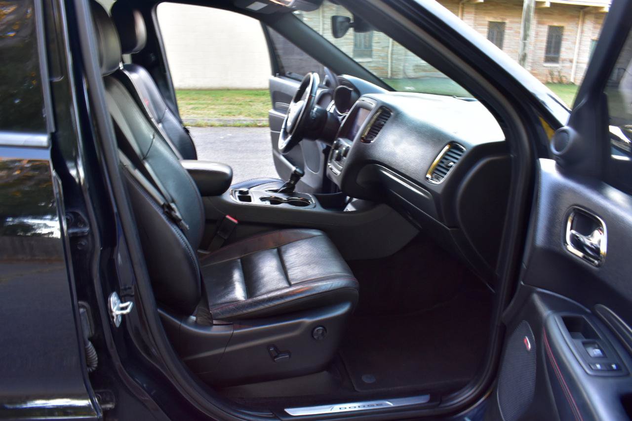 Used 2018 Dodge Durango R/T w/ Technology Group AWD/4WD image 18