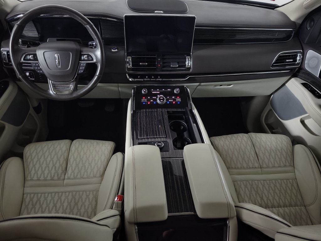 Certified 2023 Lincoln Navigator L Black Label AWD/4WD image 9