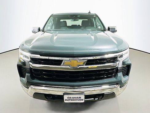 Used 2025 Chevrolet Silverado 1500 LT image 2