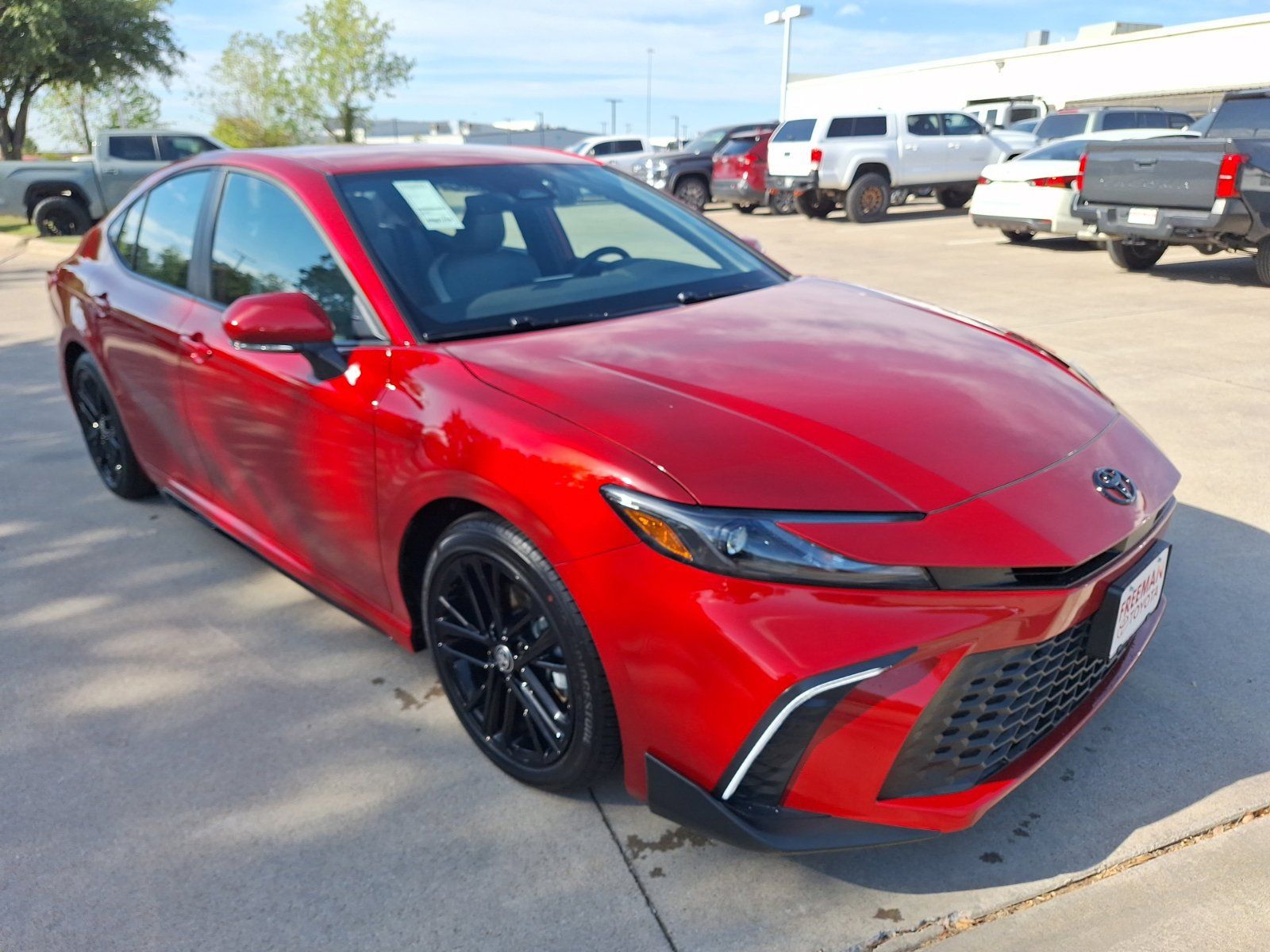 Used 2026 Toyota Camry SE w/ Convenience Package FWD image 8