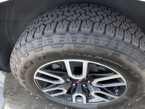 Used 2021 GMC Yukon AT4 w/ AT4 Premium Package image 14