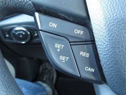 Certified 2020 Ford EcoSport S image 21