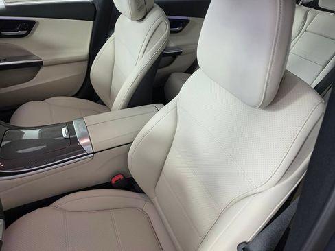 New 2026 Mercedes-Benz C 300 Sedan image 8