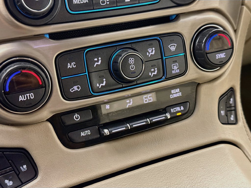 Used 2018 GMC Yukon XL Denali w/ Open Road Package AWD/4WD image 19