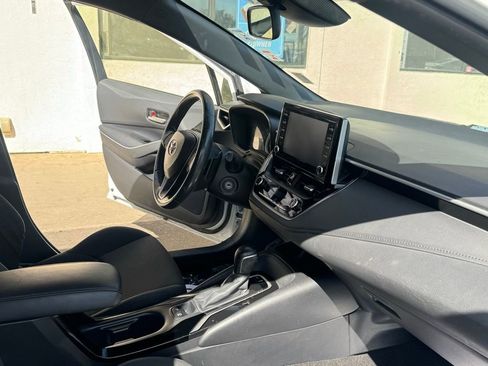 Used 2020 Toyota Corolla SE image 23