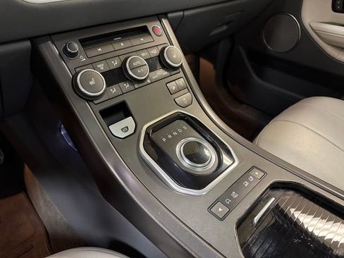 Used 2019 Land Rover Range Rover Evoque AWD/4WD image 17