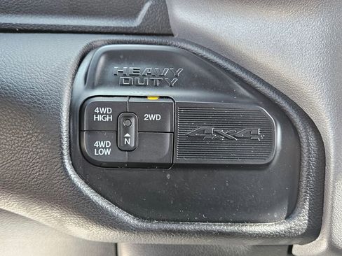 Used 2024 RAM 3500 Big Horn image 19